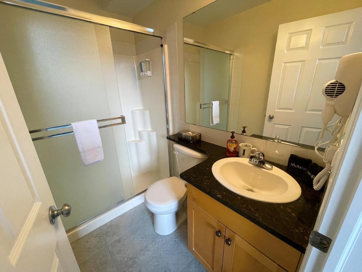 Renovated Chalet At Mystic Springs, Mountain Views, Pets Welcome! Канмор Екстериор снимка